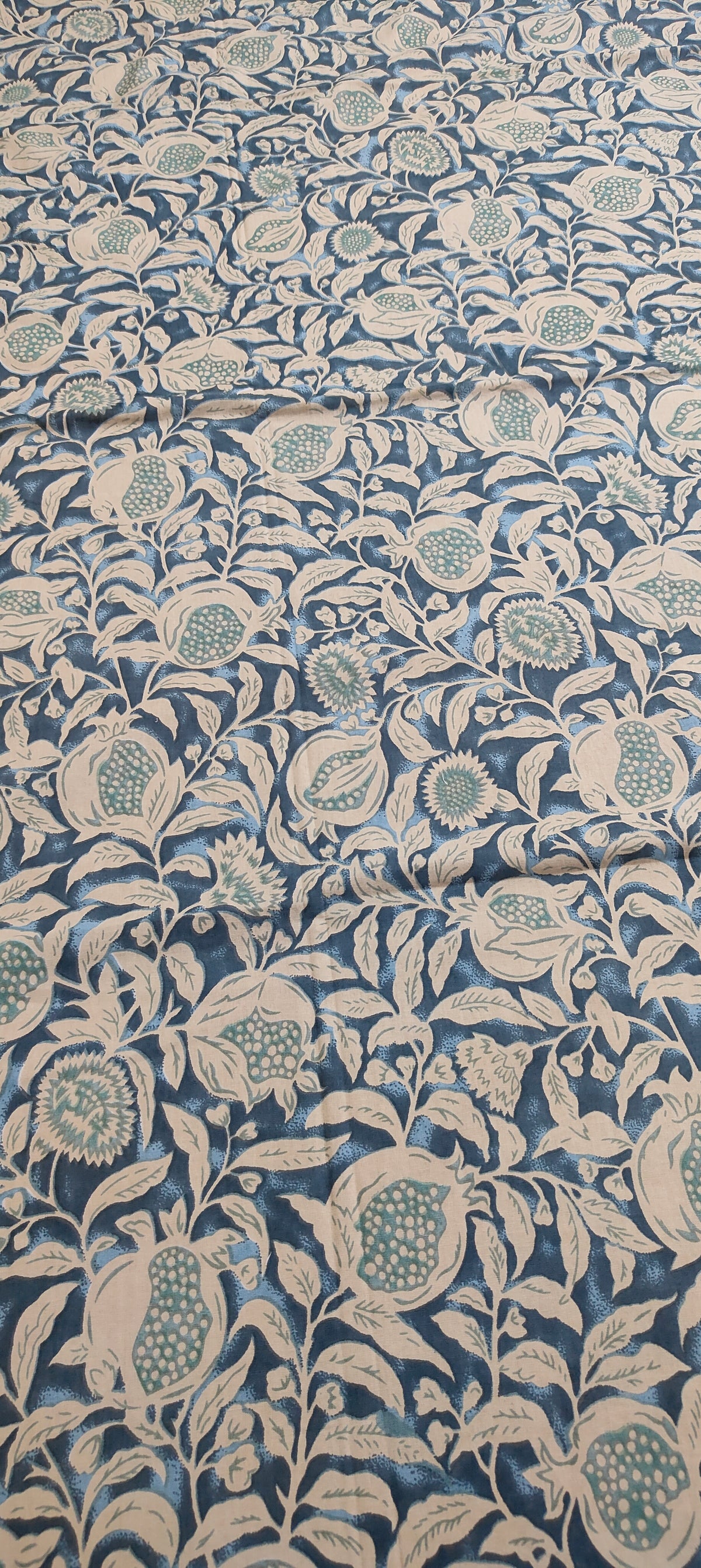 BED-COVER BLUE POMEGRANATE
