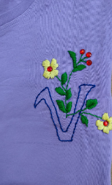 SHORT SLEEVED T- SHIRT(LAVENDER V)