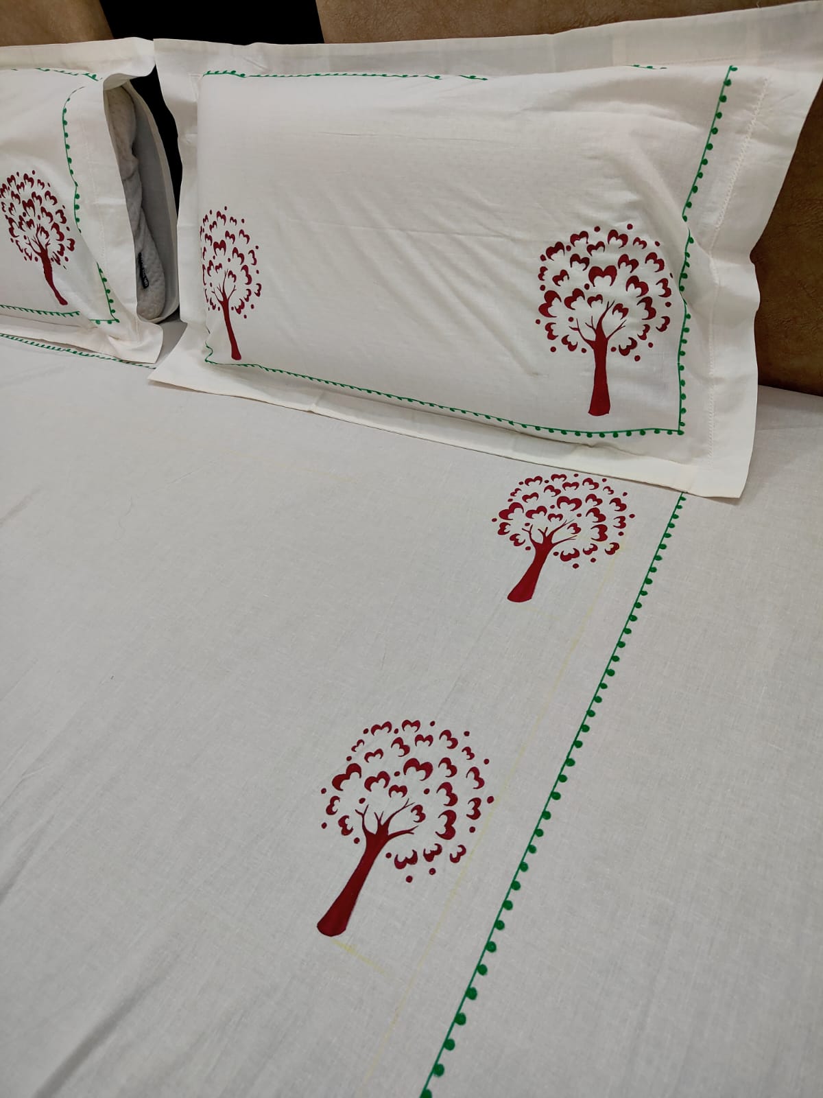 BED-COVER OFF WHITE