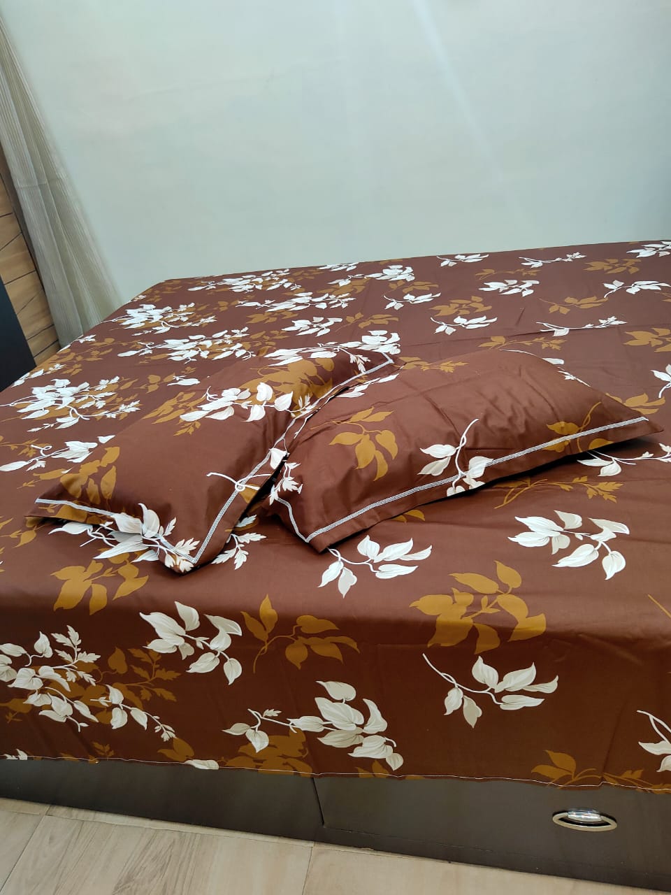 PRINTED BEDSHEET BROWN