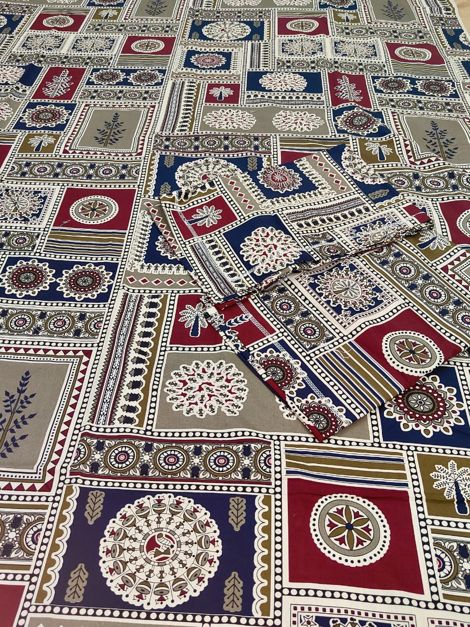 PRINTED BEDSHEET MULTICOLOUR