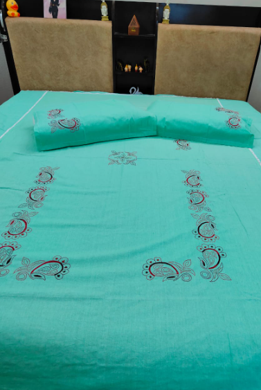 BED COVER KING SIZE ( LIGHT GREEN)