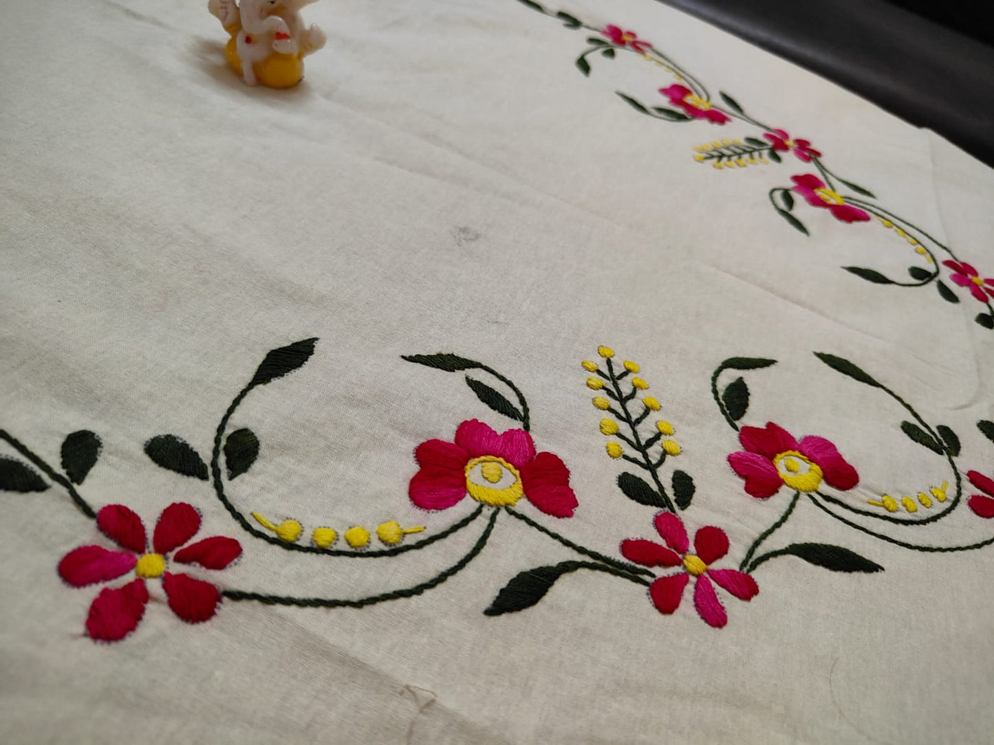 CENTRE TABLE COVER