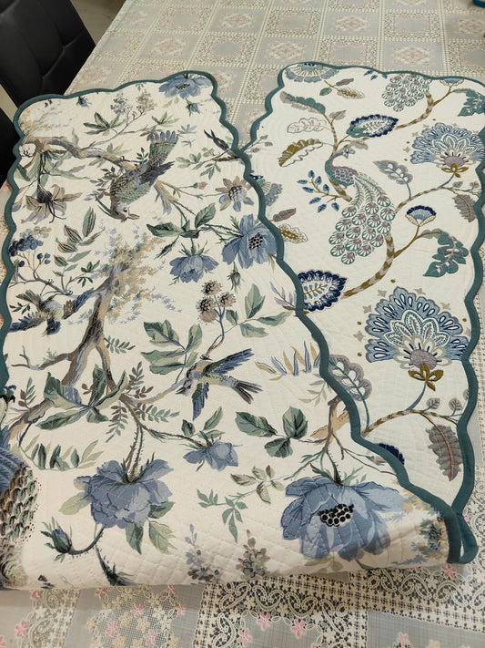 TABLE RUNNER REVERSIBLE